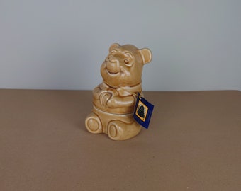 Winnie the Pooh bear honey pot. Vintage ceramic bear pot