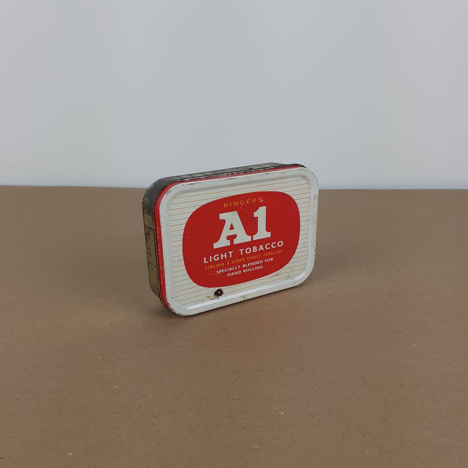 Ringer's A1 lichte tabak. Vintage verzamelbaar reclameblikje