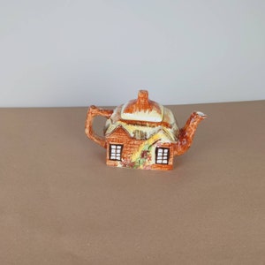 Price Kensington ceramic teapot. Vintage tea pot.