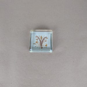 Vintage summer flowers paperweight.
