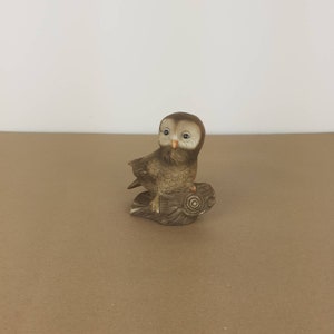 Vintage owl on a log figurine. Ceramic owl. Owl gift.