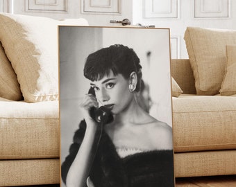 Audrey Hepburn Print, Vintage Actress Print, Black and White Wall Art, Chic Wall Art, Old Hollywood Prints, Fashion Poster, DIGITAL DOWNLOAD