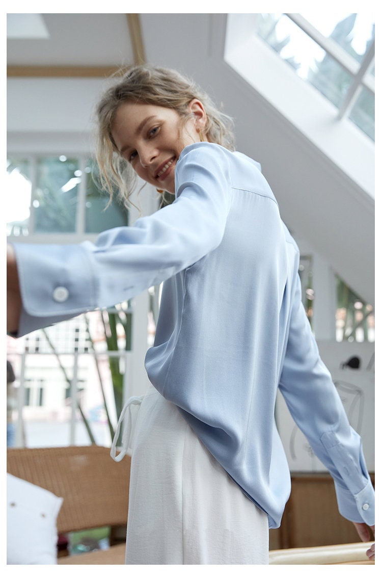 blusa seda azul