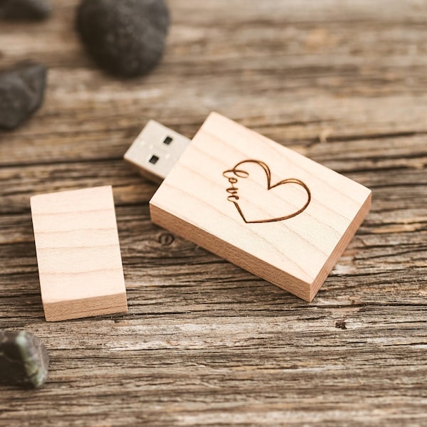 Natural maple wood wide body USB custom engraved thumb drive. Wedding USB flash drive. 16GB USB flash drive. Memory stick for memories