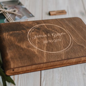 Boîte photo en bois rustique de 10 x 15 cm (4x6). Boîte mémoire de couple avec USB. Coffret photo rustique. Boîte souvenir pour couple
