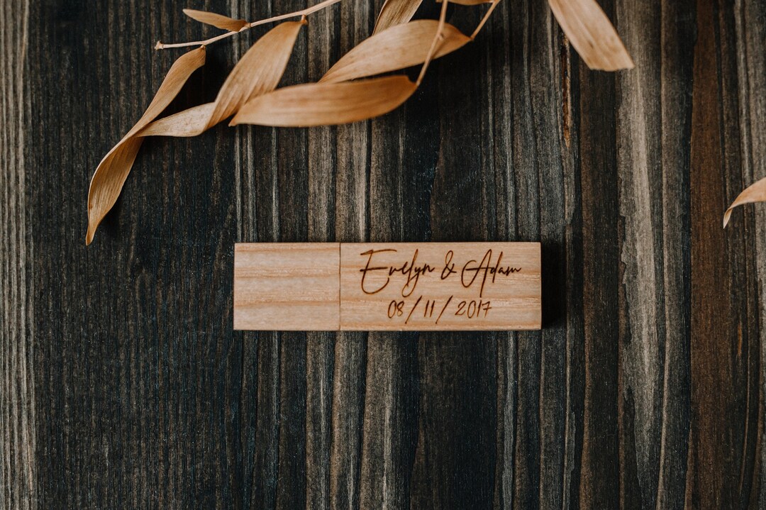 Natural Maple Wood USB Custom Engraved Thumb Drive. Wedding USB Flash ...