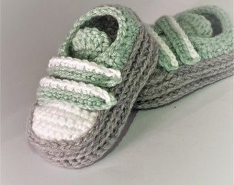 Patron de baskets pour bébé au crochet