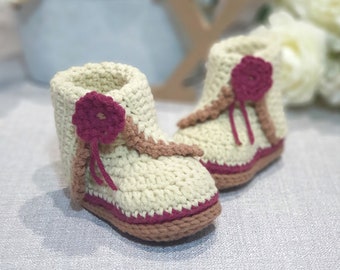 Baby booties cute CROCHET PATTERN baby girl boots. Crochet baby shoes pattern in 4 sizes,