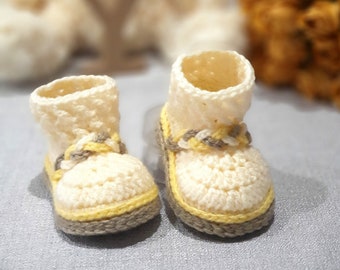 Baby boot cute CROCHET PATTERN Baby Crochet Shoes for girls, this crochet baby boot pattern comes in 4 sizes 0-12 months