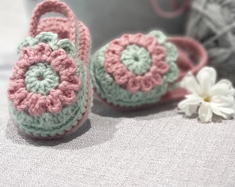 Baby Sandalen Häkelanleitung: Weiche Sohle Blumenmädchen Schuhe (0-12 m) (PDF Pattern)