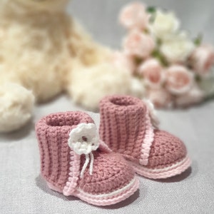 Mönster för virkade babyskor: Blomsterflickaskor (PDF-mönster) bild 7