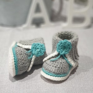 Mönster för virkade babyskor: Blomsterflickaskor (PDF-mönster) bild 8