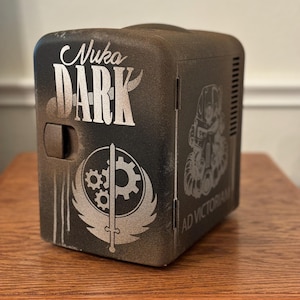 Fallout Nuka Dark (Brotherhood of Steel) minikoelkast
