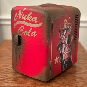 Fallout Nuka Cola Mini Fridge: Classic Edition