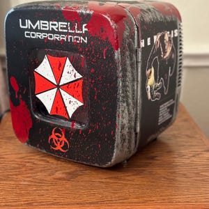 Resident Evil Umbrella Corporation Mini Fridge