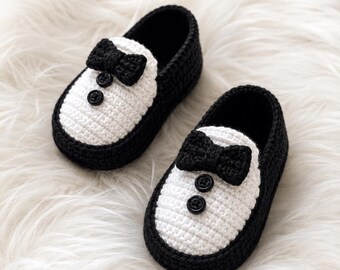 Baby Loafers Crochet Pattern PDF, Tuxedo Baby Shoes, Bowtie Booties, Black White Newborn Boy Shoes, Instant Download