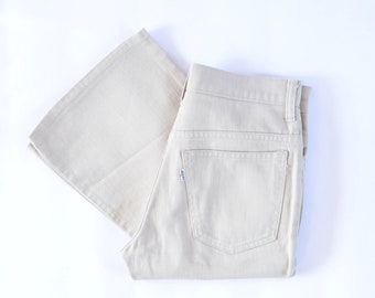 70's Vintage Levi's White Tab Flare Jeans 27X32