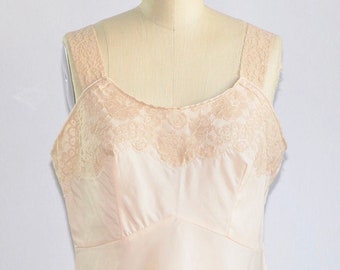 1950's Pale Pink Vintage Lace Slip SZ Med