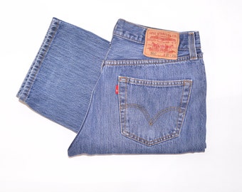 levis red tag