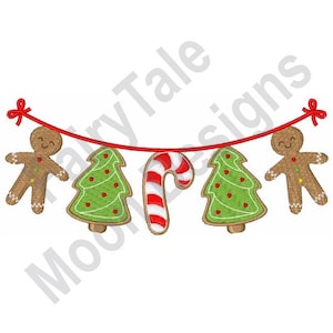 Könnte beinhalten: Eine rote Girlande mit Lebkuchenmännern, Zuckerstangen und Weihnachtsbäumen. Die Girlande ist mit roten Schleifen verziert.