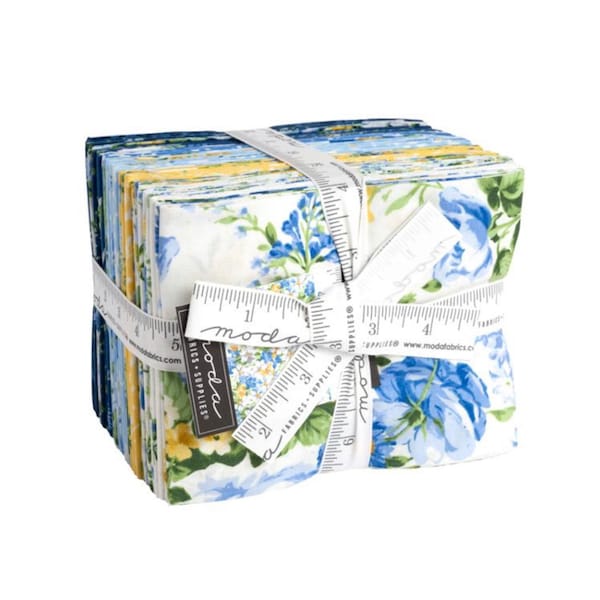 Summer Breeze Fat Quarter Bundle - 28 pcs - 100% Cotton - Moda Fabrics - 33680AB