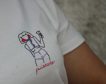 Hand embroidered cotton t-shirt for a woman Puissante