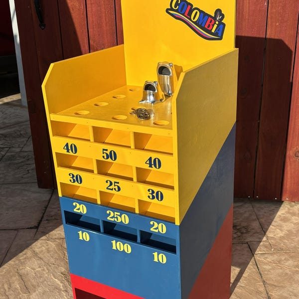 Juego de Sapo o Rana Colombiano de 12 Huecos . Colombian Game. Free pickup for LOCALS ONLY. (Broward County, Florida)