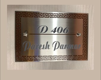Stainless steel 304 quality plate with engraving and color filling with Diamond studded stud for fixing