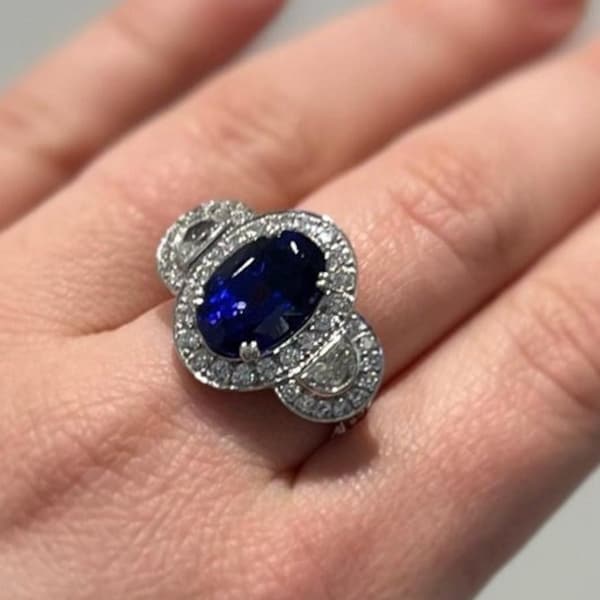 Three Stone Ring, Sapphire And Halo Ring, Oval & Round Cut Diamond Engagement Ring, Blue Sapphire Ring, Cocktail Party Wear Ring, 14k Gold