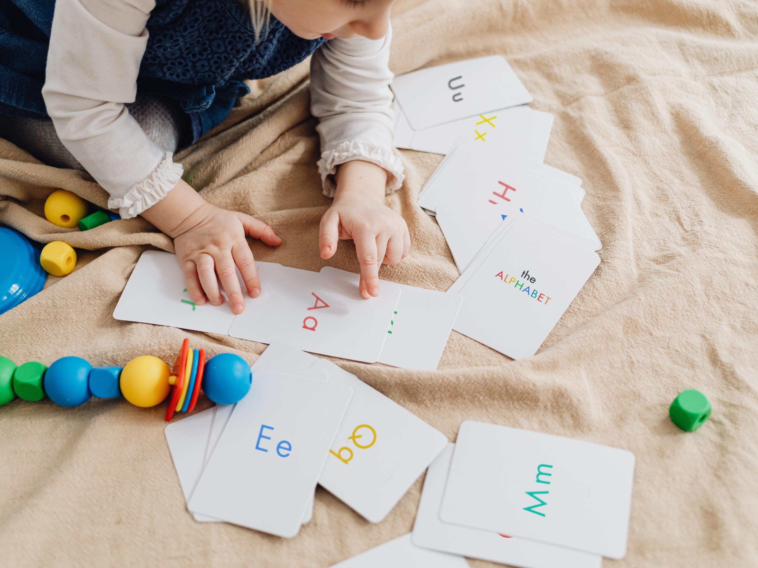 Printable Alphabet Flashcards for Toddlers | A-Z ABC Cards | Minimalist ...