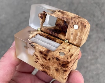 Epoxy Resin and Wood Ring Box, Magnetic Engagement Ring Box, Pocket Ring Box for Proposal, Handmade Ring Holder, Unique Wedding Accessories