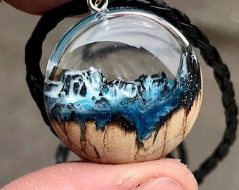 Hanger van teruggewonnen hout oceaanhars - Unieke handgemaakte sieraden