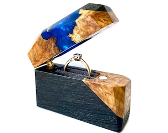 Engraved Wood & Epoxy Resin Ring Box - Unique Proposal Box