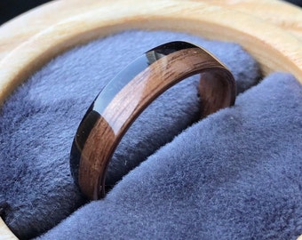 Walnut Wood Ring - Wedding Band - Mens Ring - Wooden Ring - Unique Ring - 5th Anniversary Gift - Boyfriend Gift - For Her - Minimalist Ring