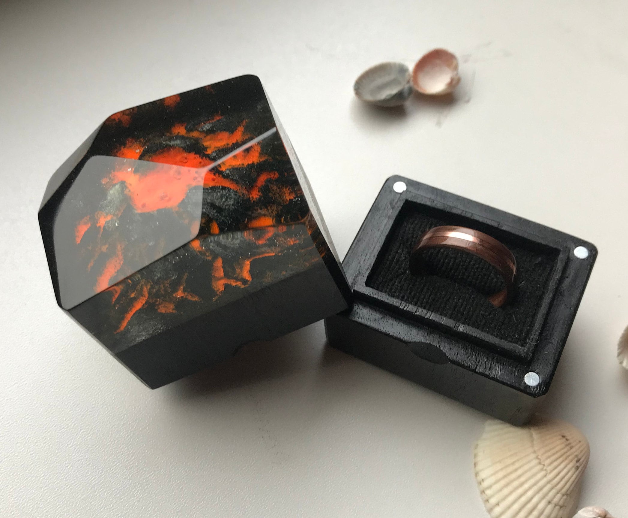 resin ring box