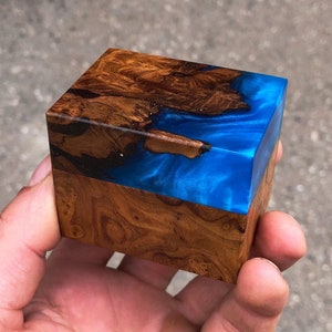 Blaue Harz Holz Ring Box: Personalisierte Vorschlag Box
