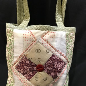 Easy quilt block tote bag SEWING PATTERN, project bag, knitting bag, pockets,good beginner project, PDF digital download,