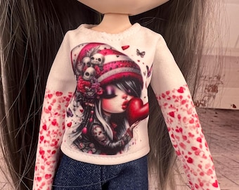 Blythe Valentines girl with a kiss- with heart printed extra long sleeves