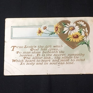 Vintage Embossed  White/Yellow Daisy Bouquet & Gilt Gold Heart I Love You Valentine's Day Ephemera Postcard