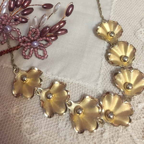 Vintage BOND BOYD Scalloped Molded Floral Leaves With Chained Hanging Necklace/Gifts For Her/Vintage Bond Boyd Necklace