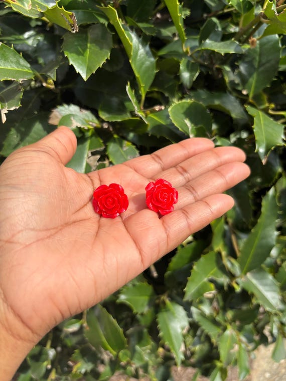 Red resin Flower Earrings-1 Inch