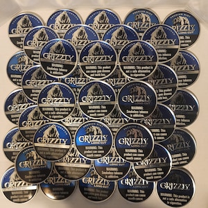 Grizzly Snuff Holder