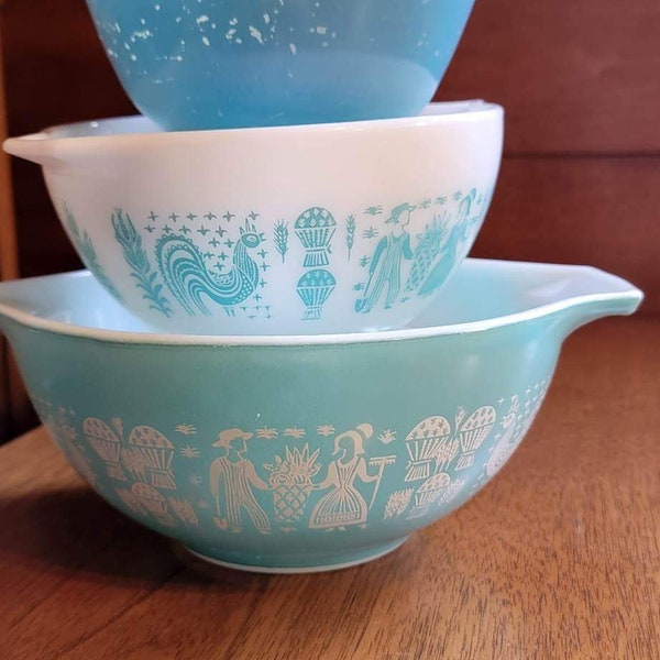 vintage Pyrex Cinderella Nesting Bowls/Amish Butterprint Pattern #444 #443