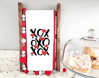 Valentines Day Towel, XOXO Towel, Valentines Hand Towel, Valentines Tea Towel, Valentines Gift, Love  Towel, Valentines Day Decor