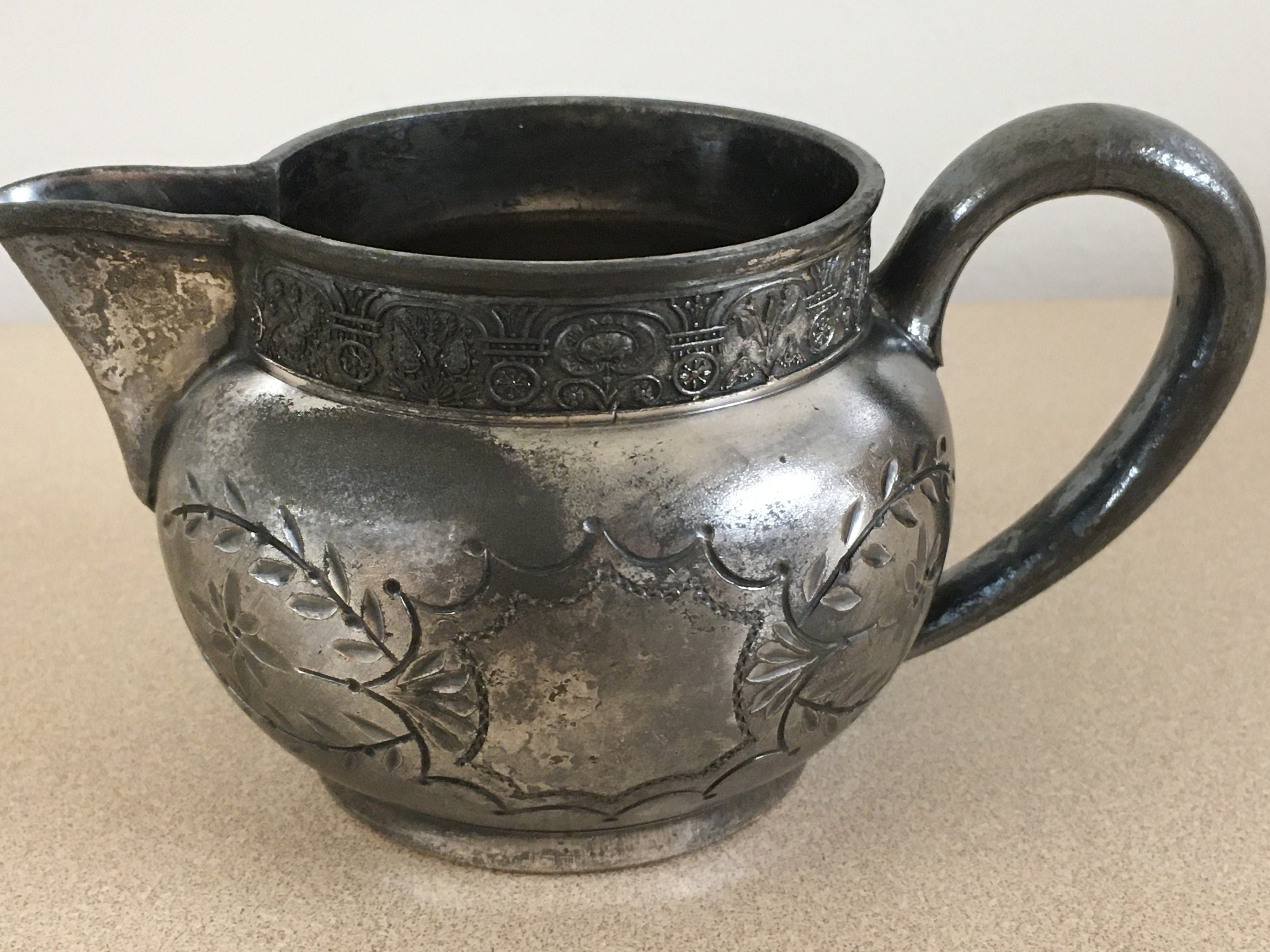 【Martin, Hall & Co】クイーンズパターン グレービーレードル Martin, Hall & Co】クイーンズパターン グレービーレードル