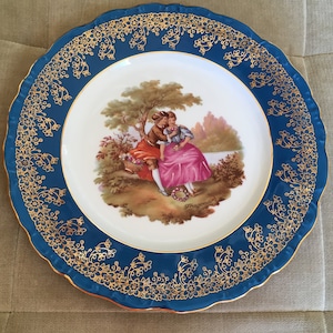 VINTAGE Love Story Courting Couple Decorative Signed FRAGONARD Porcelain Plate Large 9 1/2&quot; In Diameter, Cobalt Blue and Gold New Never Used
