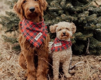 Bandana pour chien • Bandana pour chien à carreaux de Noël • Bandana pour chien à carreaux ROUGE • Bandana pour chien de Noël • Nouveau cadeau pour chiot • Cadeau maman chien