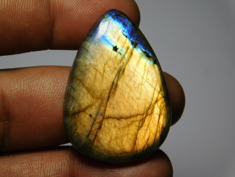 39X28 Natural Labradorite gemstone,cabochon,handmade Labradorite good quality and beautiful design cabochon 59Cts MM.