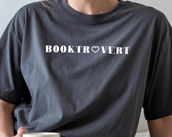 Booktrovert T-Shirt PNG: Book Lover Clipart