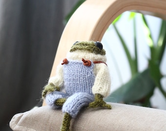 Small knit froggy | Cute handmade frog doll with sweater | Crochet froggy friend